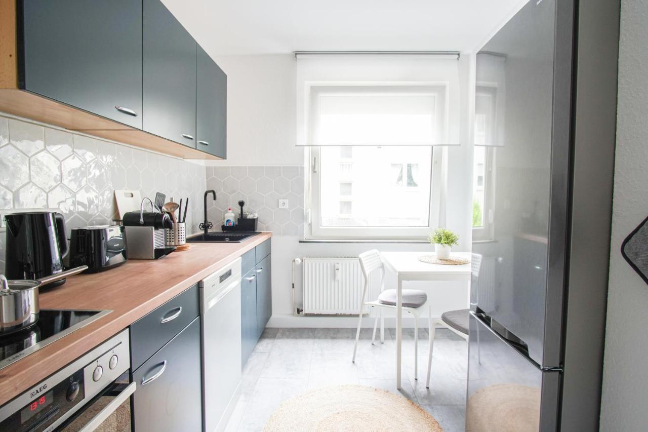 Homefy Bright And Cozy Holiday Apartment - Washer & Dryer - Free Parking إسن المظهر الخارجي الصورة